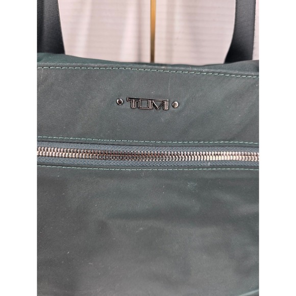 Tumi Voyageur Marietta Shoulder Bag in Dark Green Nylon - Picture 3 of 8